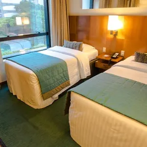 estanplaza-berrini.topsaopaulohotels.com/